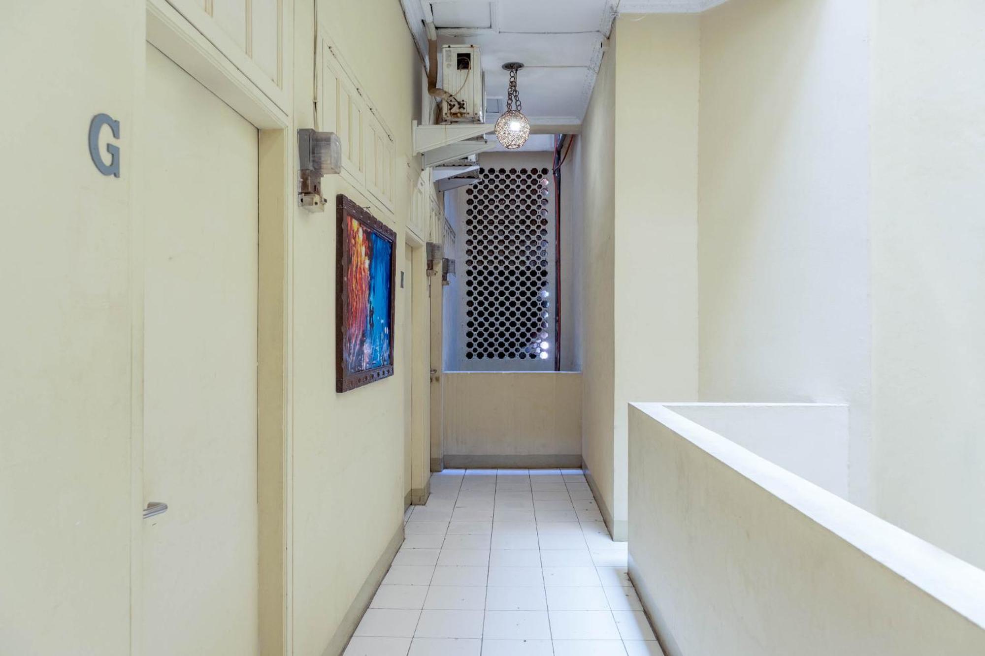 Oyo 1111 Pasar Baru Inn 자카르타 외부 사진